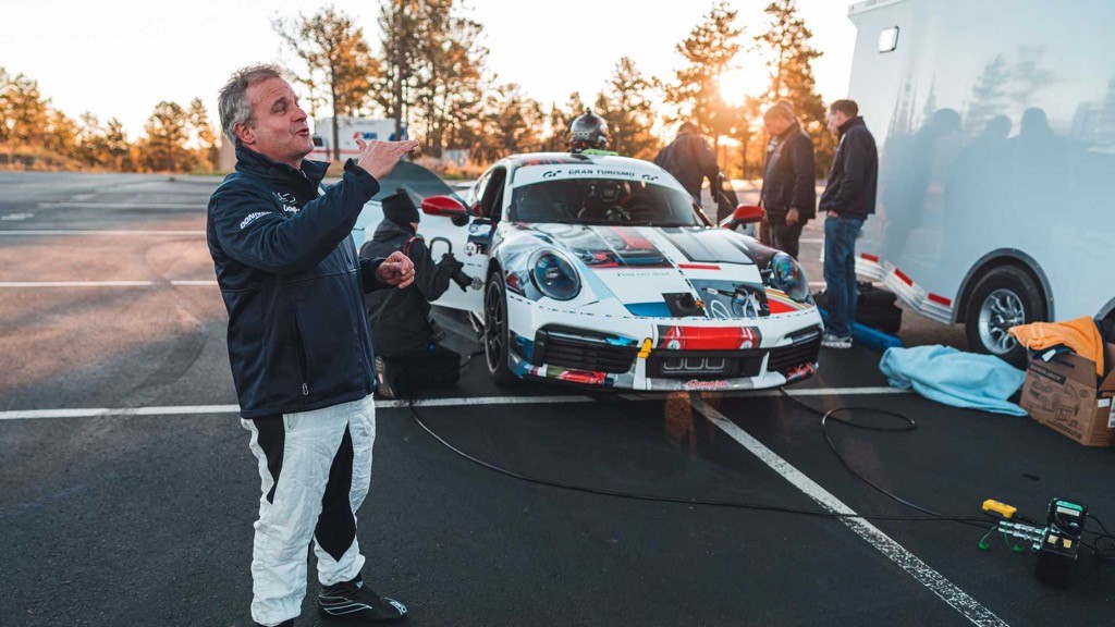 “Gà nhà đá nhau“: Bentley lập kỷ lục tại Pikes Peak, Porsche hạ gục bằng 911 Turbo S ảnh 3