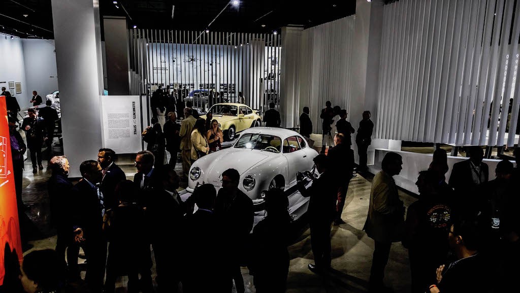 Chiêm ngưỡng dàn siêu xe Porsche cực hiếm tại bảo tàng Petersen ảnh 3