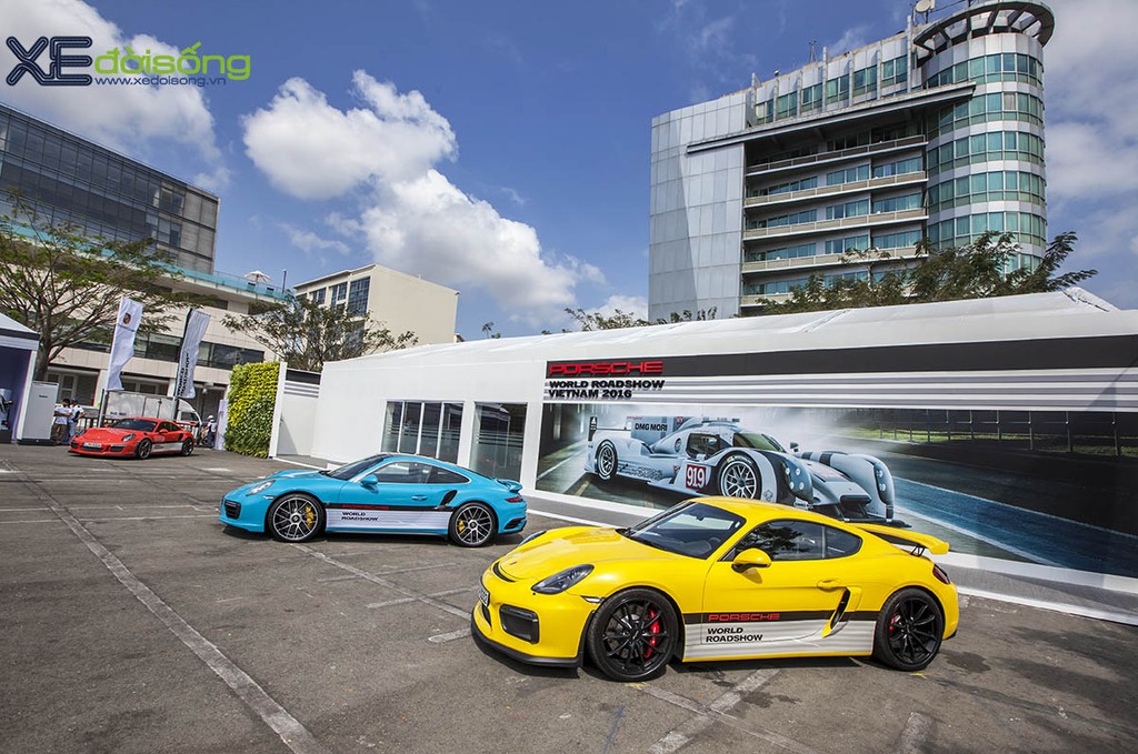 Lái thử siêu xe tại Porsche World Roadshow ở Sài Gòn ảnh 1