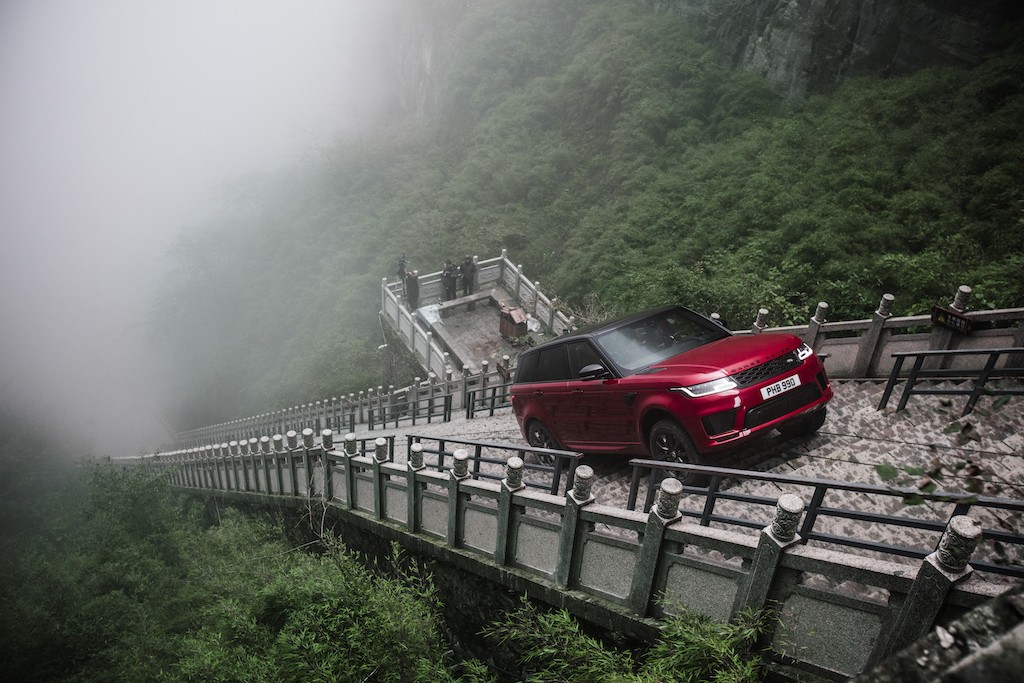 Xem Range Rover Sport 2018 chinh phục Cổng Trời Thiên Môn ảnh 2