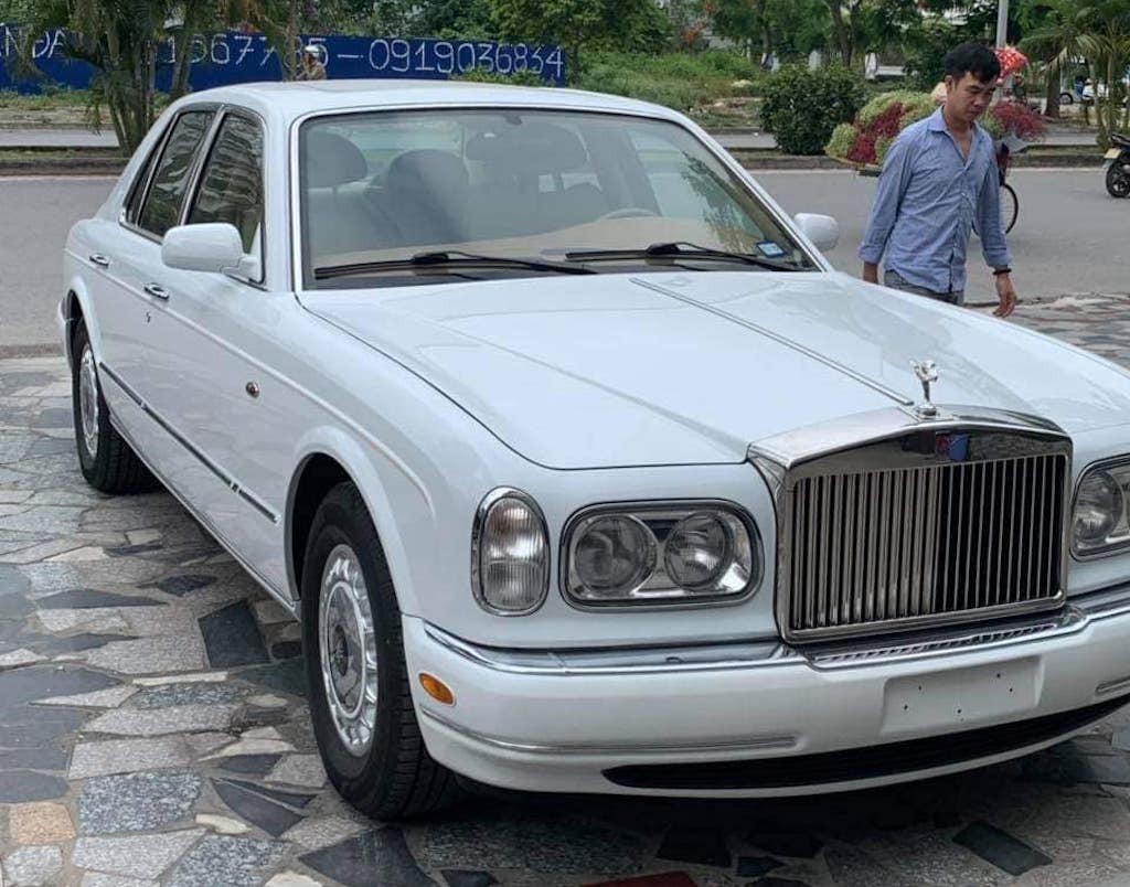 Lại có thêm “tổng lãnh thiên thần bạc” Rolls-Royce Silver Seraph lên sàn xe cũ tại Việt Nam, giá không rẻ hơn 7 tỷ? ảnh 8