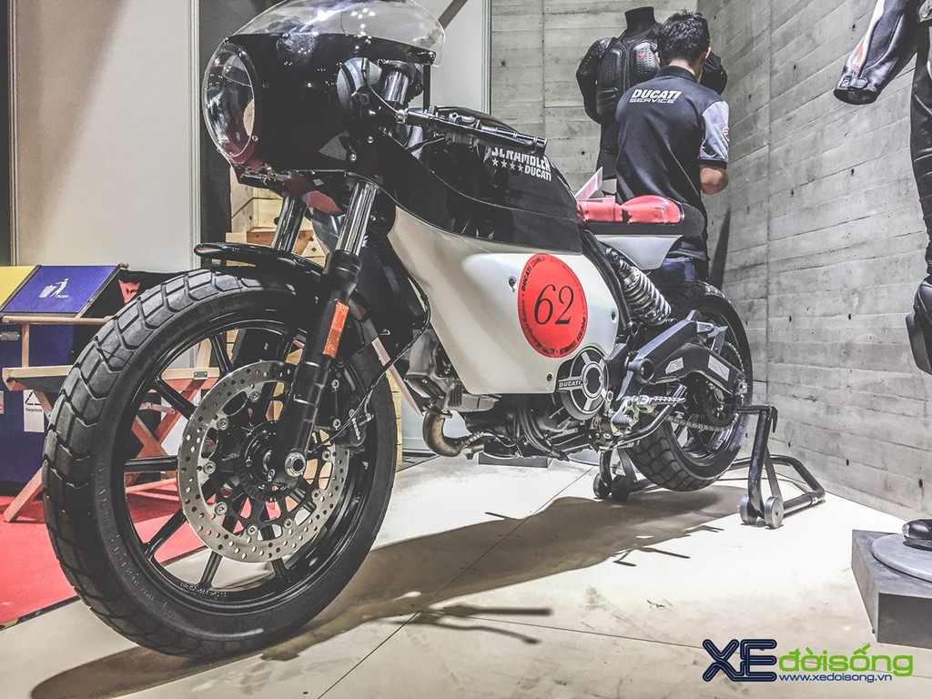 Ngắm cặp Ducati Scrambler độ cafe racer chính hãng tại Việt Nam ảnh 2