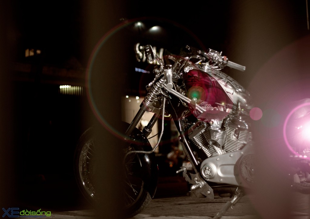 Honda Shadow 600 độ Bobber kịch độc của 9X Sài Thành, dân Graffic Design ảnh 10