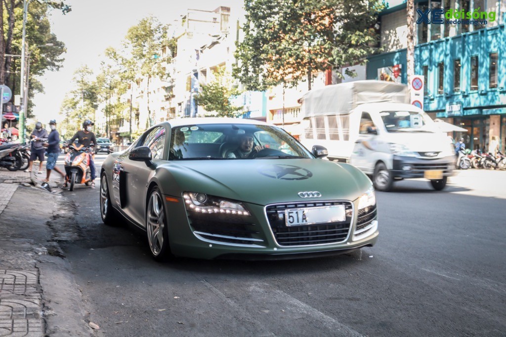 Bắt gặp Audi R8 V8 cùng ông chủ cà phê Trung Nguyên dạo phố ảnh 4