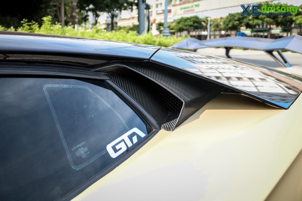 Siêu xe Lamborghini Aventador độ Novitec Torado tại Việt Nam sang trọng trong lớp áo mới ảnh 10