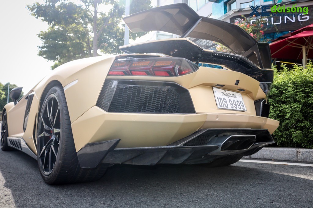 Siêu xe Lamborghini Aventador độ Novitec Torado tại Việt Nam sang trọng trong lớp áo mới ảnh 3