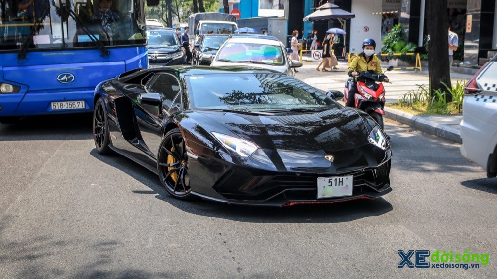 “Bò tót đen” hầm hố Lamborghini Aventador S thứ 2 tại Việt Nam “tái xuất giang hồ“ ảnh 1