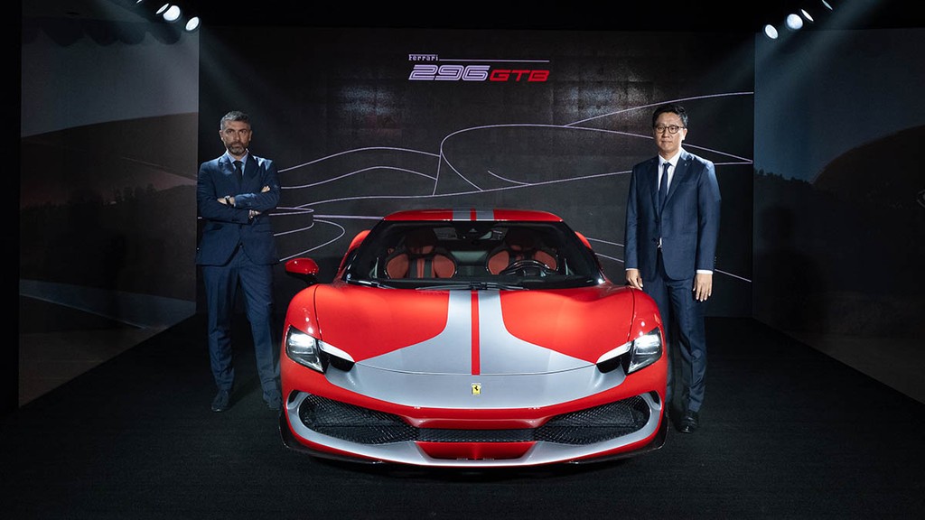 Siêu xe Ferrari 296 GTB chính thức ra mắt Việt Nam ảnh 2