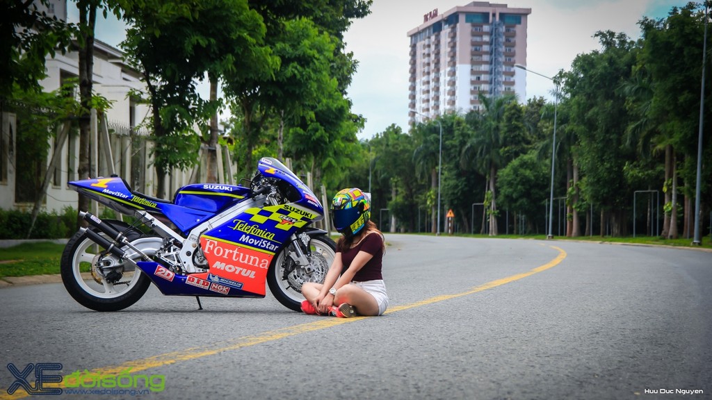 Suzuki RGV250 chất chơi bên nữ biker Bình Dương cá tính ảnh 1
