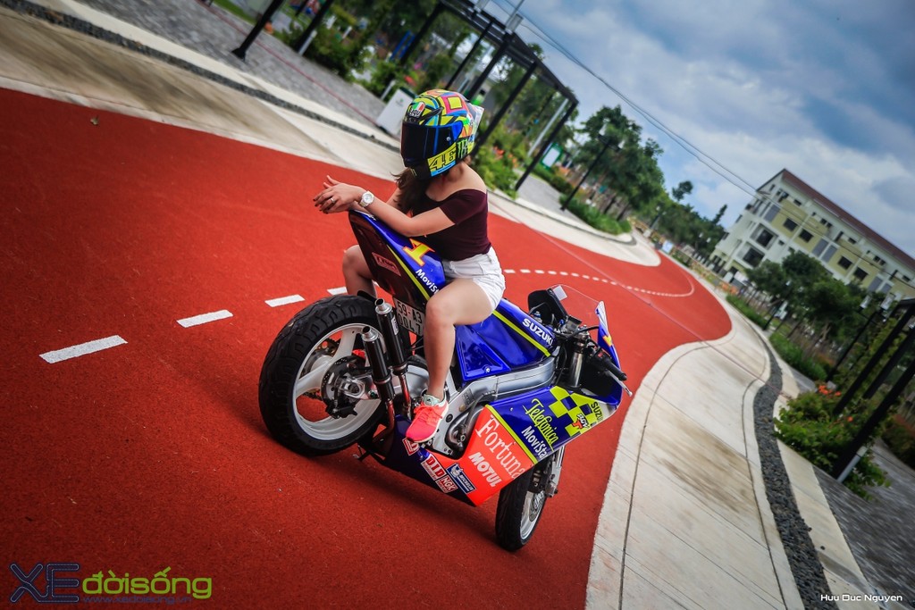 Suzuki RGV250 chất chơi bên nữ biker Bình Dương cá tính ảnh 10