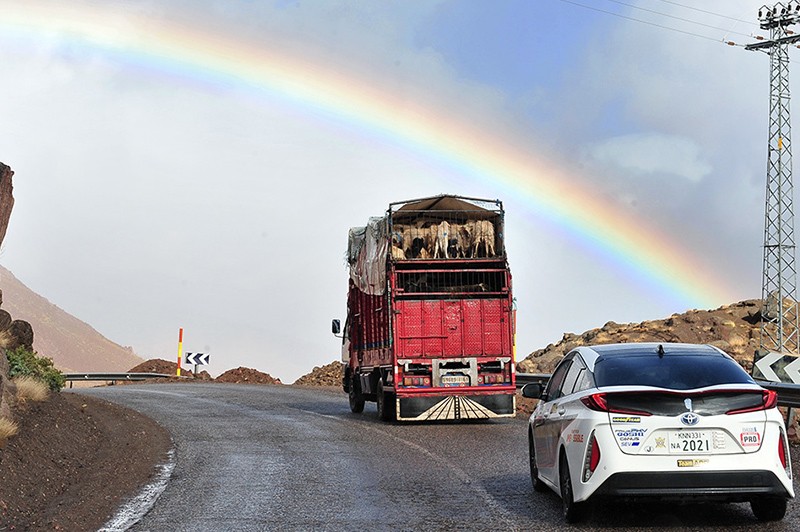 Ấn tượng hành trình Toyota Prius PHV vượt sa mạc Sahara ảnh 18