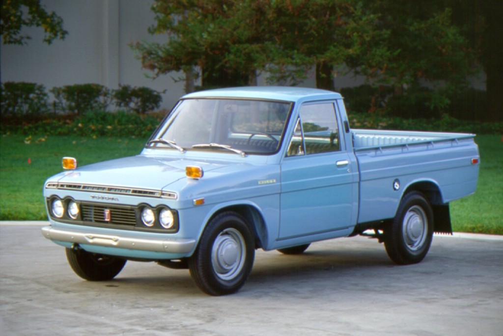 Nhìn lại lịch sử 50 năm Toyota Hilux: khởi nguồn do Hino chế tạo ảnh 1