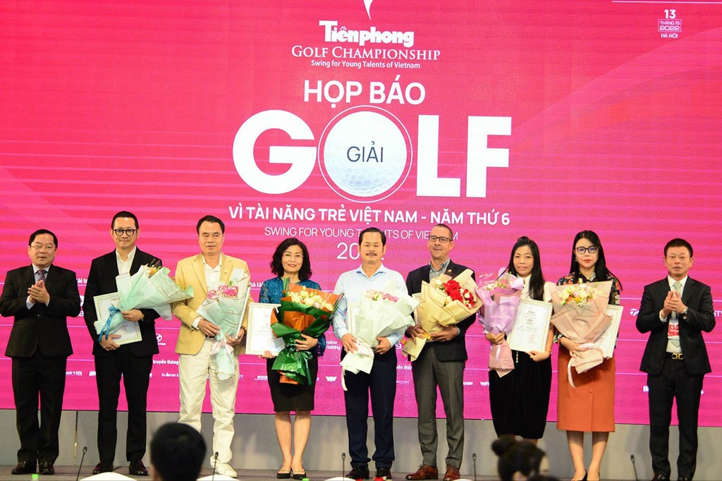 Toyota Việt Nam tiếp tục đồng hành cùng Giải Golf  “Vì Tài năng trẻ Việt Nam 2022” ảnh 2