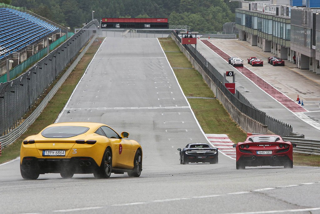 Khách hàng Việt trải nghiệm siêu xe Ferrari 296 GTB trên đường đua ở Hàn Quốc ảnh 16