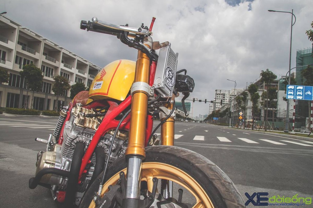 Honda CB750F độ cafe racer cực chất với tông vàng cam Repsol ở Sài Gòn ảnh 10