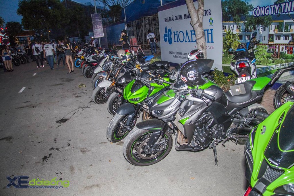 Dàn siêu xe độc mừng sinh nhật CLB môtô Typhoon ở Sài Gòn ảnh 2