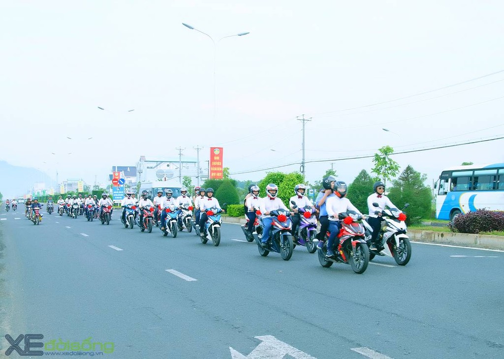 Đội hình trăm chiếc Honda Winner đưa dâu hoành tráng ở An Giang  ảnh 8