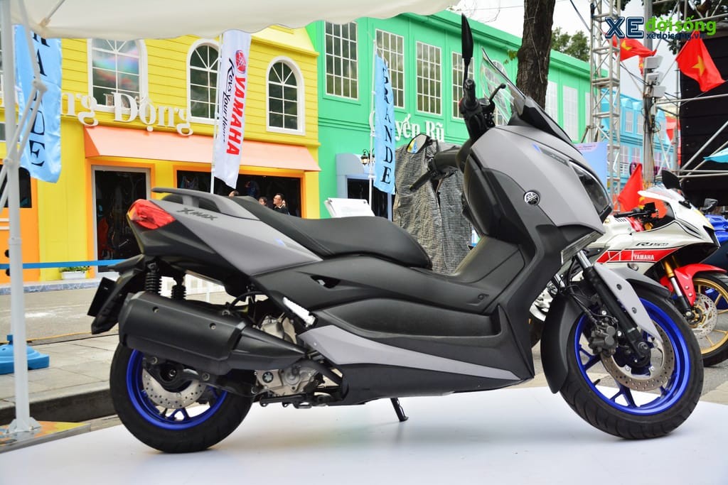 Yamaha XMAX 300 đối đầu Honda Forza 350 tại Việt Nam: Mẫu xe của Yamaha chiếm lợi thế về giá bán ảnh 10