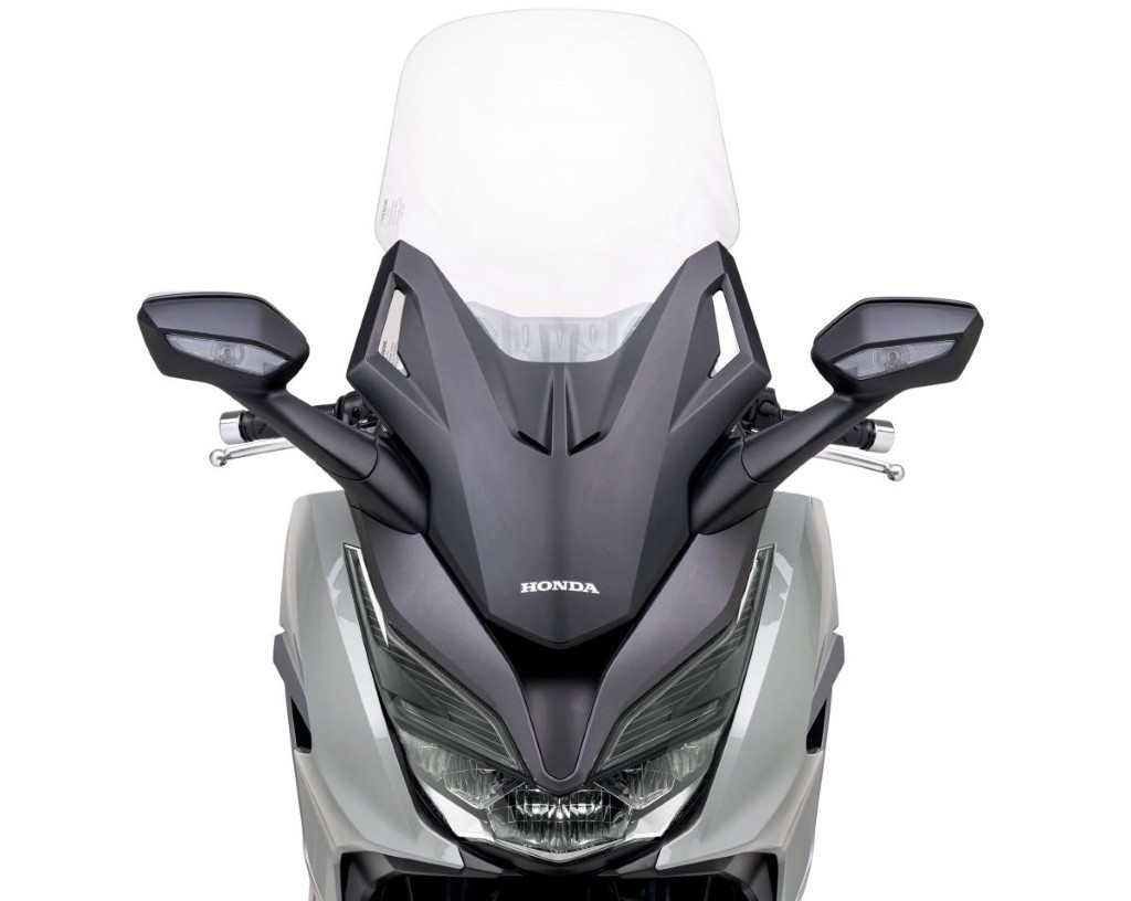 Yamaha XMAX 300 đối đầu Honda Forza 350 tại Việt Nam: Mẫu xe của Yamaha chiếm lợi thế về giá bán ảnh 2