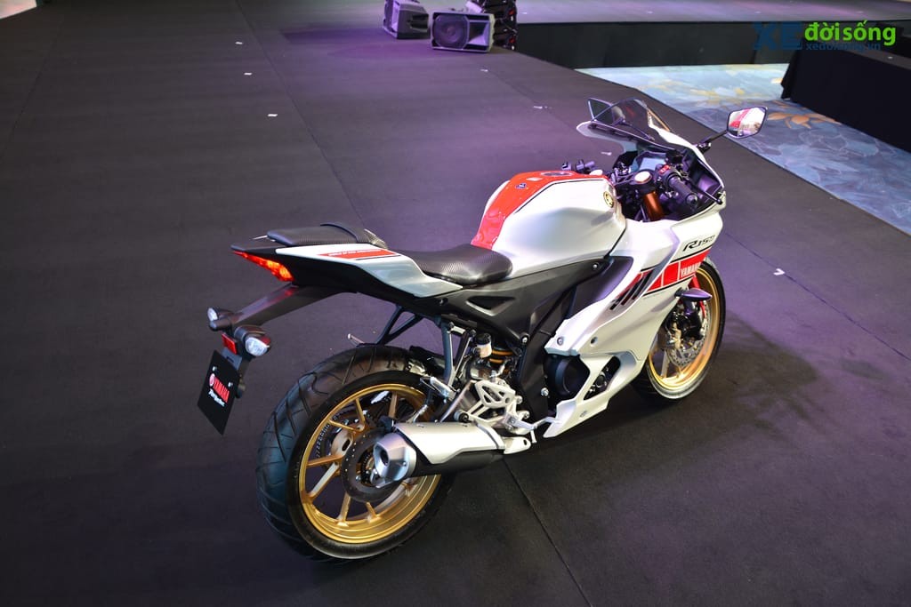 Chi tiết Yamaha YZF-R15 thế hệ mới: sportbike phân khối nhỏ đầy hứa hẹn với công nghệ ngập tràn mà giá “thơm”  ảnh 16