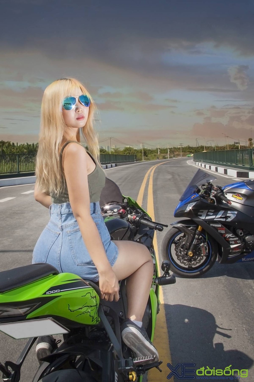 Teen girl Sài Thành cá tính bên siêu mô tô Kawasaki ZX10R và Yamaha R1  ảnh 7