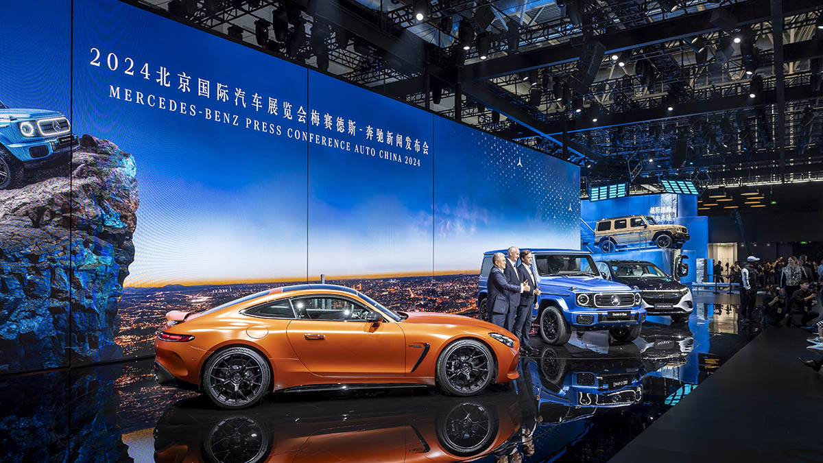 xedoisong_ra_mat_mercedes_benz_g_class_electric_g580_amg_gt_63_s_e_performance_at_auto_china_2024_h1.jpg (243 KB)