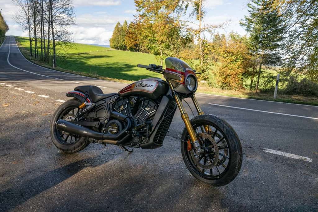 xedoisong-indian-scout-rogue-hardnine-choppers--1-.jpg (96 KB)