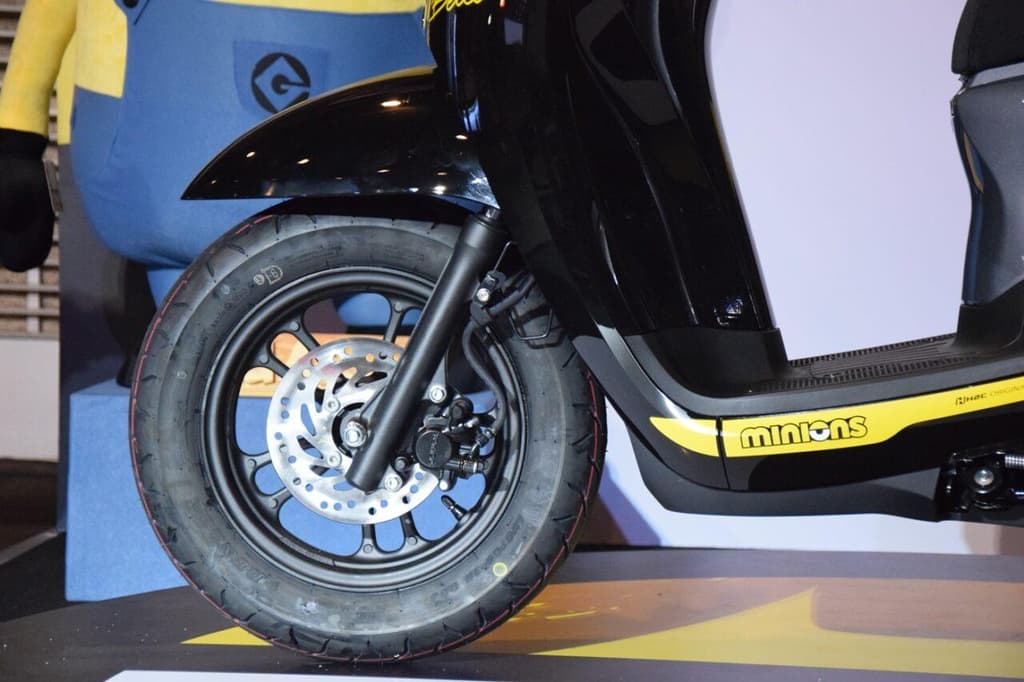 xedoisong_honda_scoopy_minion_limited_edition--3-.jpg (66 KB)