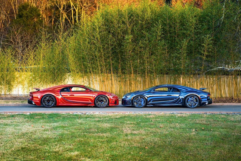 Đẳng cấp chơi xe đại gia: thấy vợ đặt Bugatti Chiron Super Sport đẹp quá, chồng cũng phải mua chiếc "ton-sur-ton"