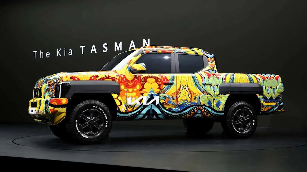 Bán tải Kia Tasman lần đầu xuất hiện trước công chúng, không coi Ford Ranger là đối thủ